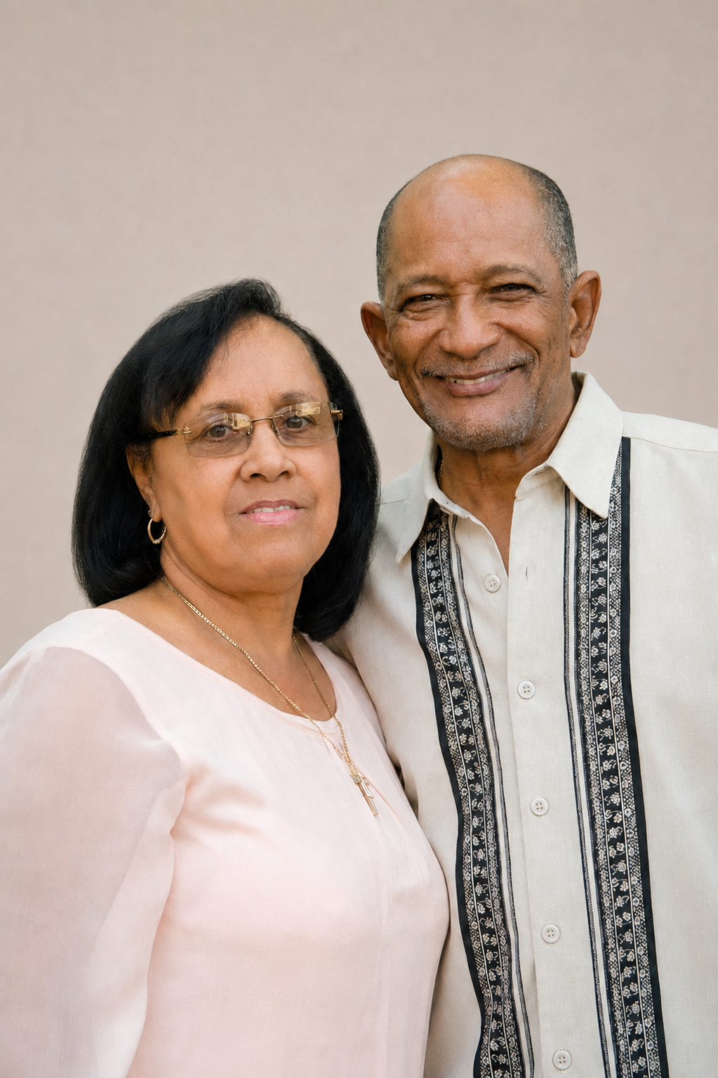 Victoria Estrada · Rolando Bernal — Ministerio de Ujieres